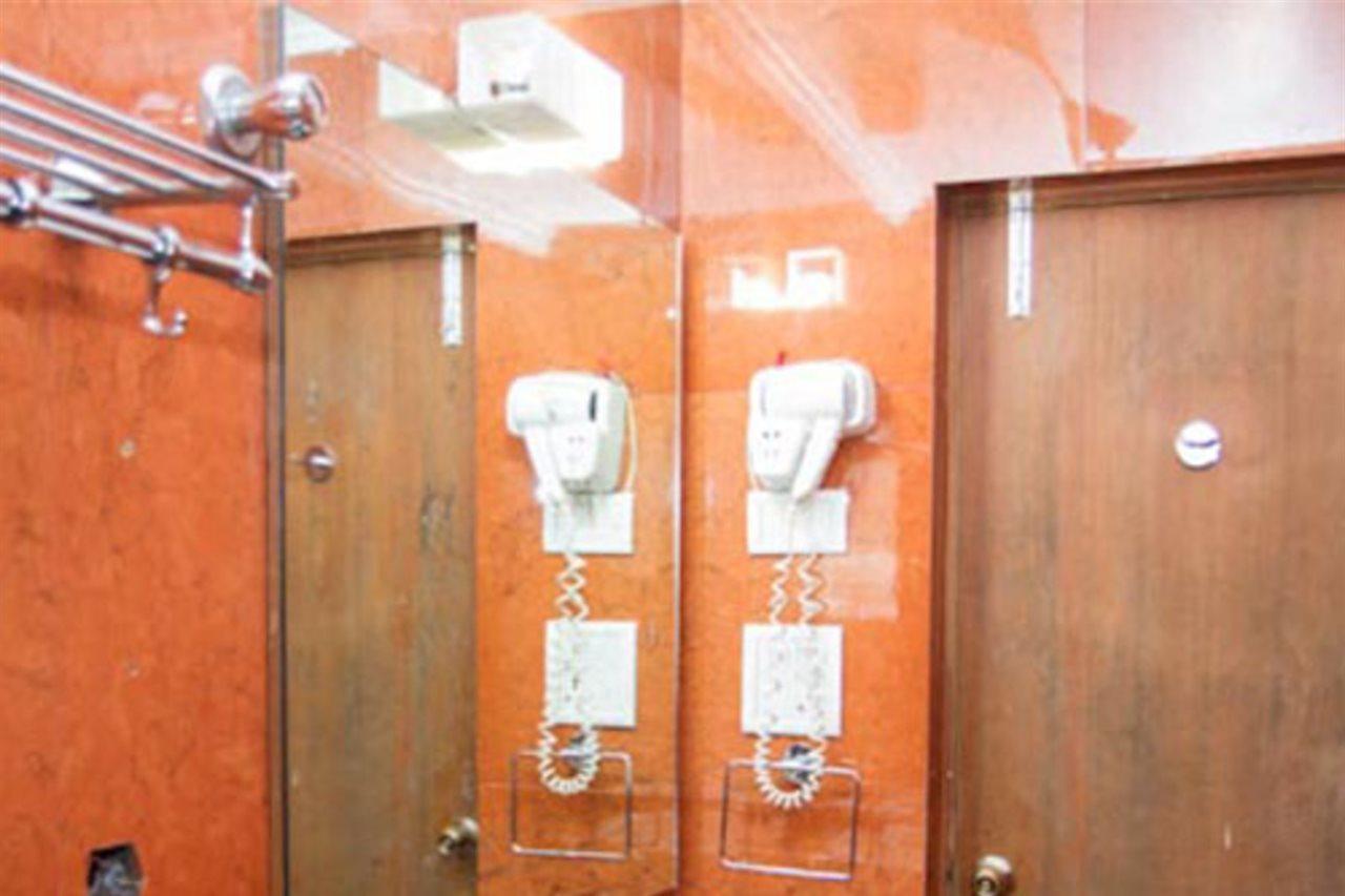 Hotel Windsor Bay Калангуте Екстериор снимка
